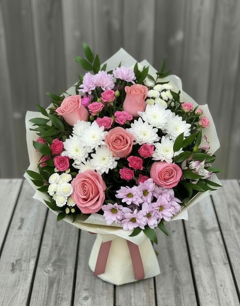 Букет цветов из: Альстромерии, Гвоздики, Розы и Хризантемы в Лыткарино