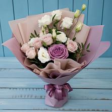 Букет цветов из:  Розы и Лизиантусы в Лыткарино