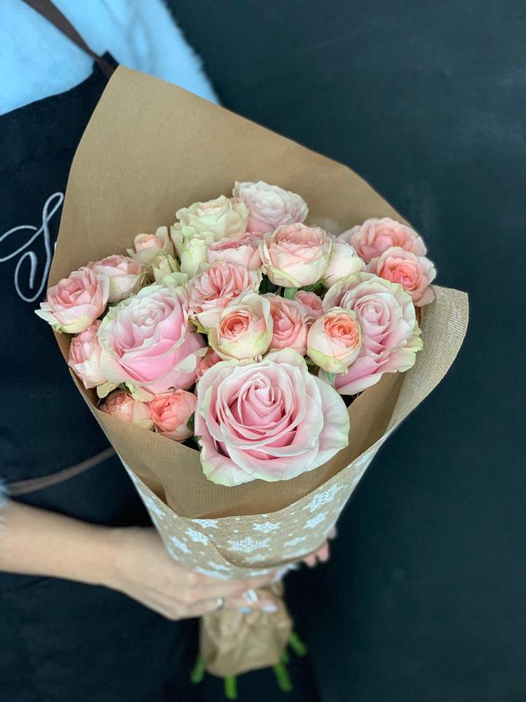 Букет цветов из: Хризантемы и Розы в Лыткарино