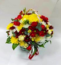 Цветочная композиция из Хризантемы и Розы в корзине в Лыткарино