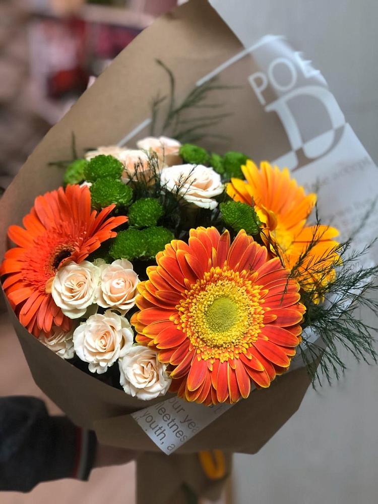 Букет цветов из: Герберы, Хризантемы и Розы в Лыткарино