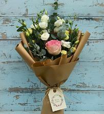 Букет цветов из:  Розы и Лизиантусы в Лыткарино