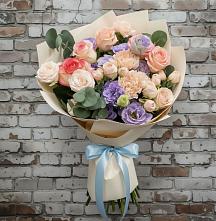 Букет цветов из:  Розы, Лизиантусы и Гвоздики #REPLACE_PRED# Лыткарино